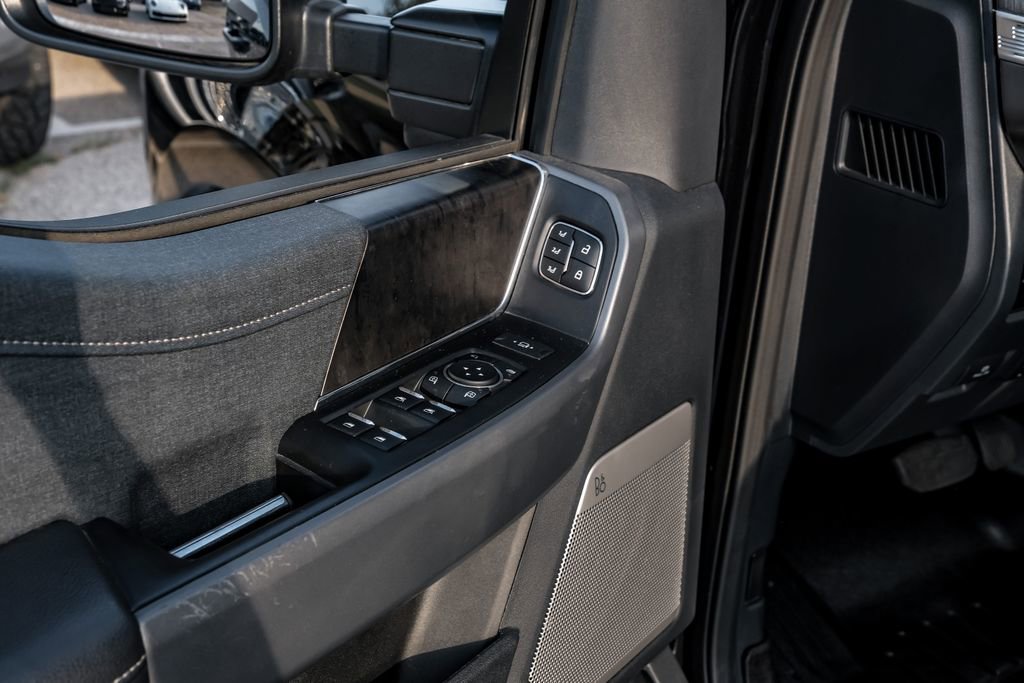 Used 2024 Ford F250 Lariat w/ Sport Appearance Package AWD/4WD image 40