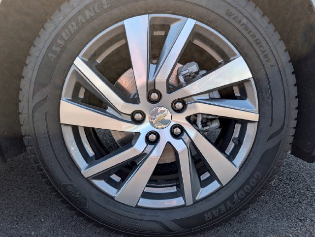 Used 2023 Chevrolet Equinox LT AWD/4WD image 10