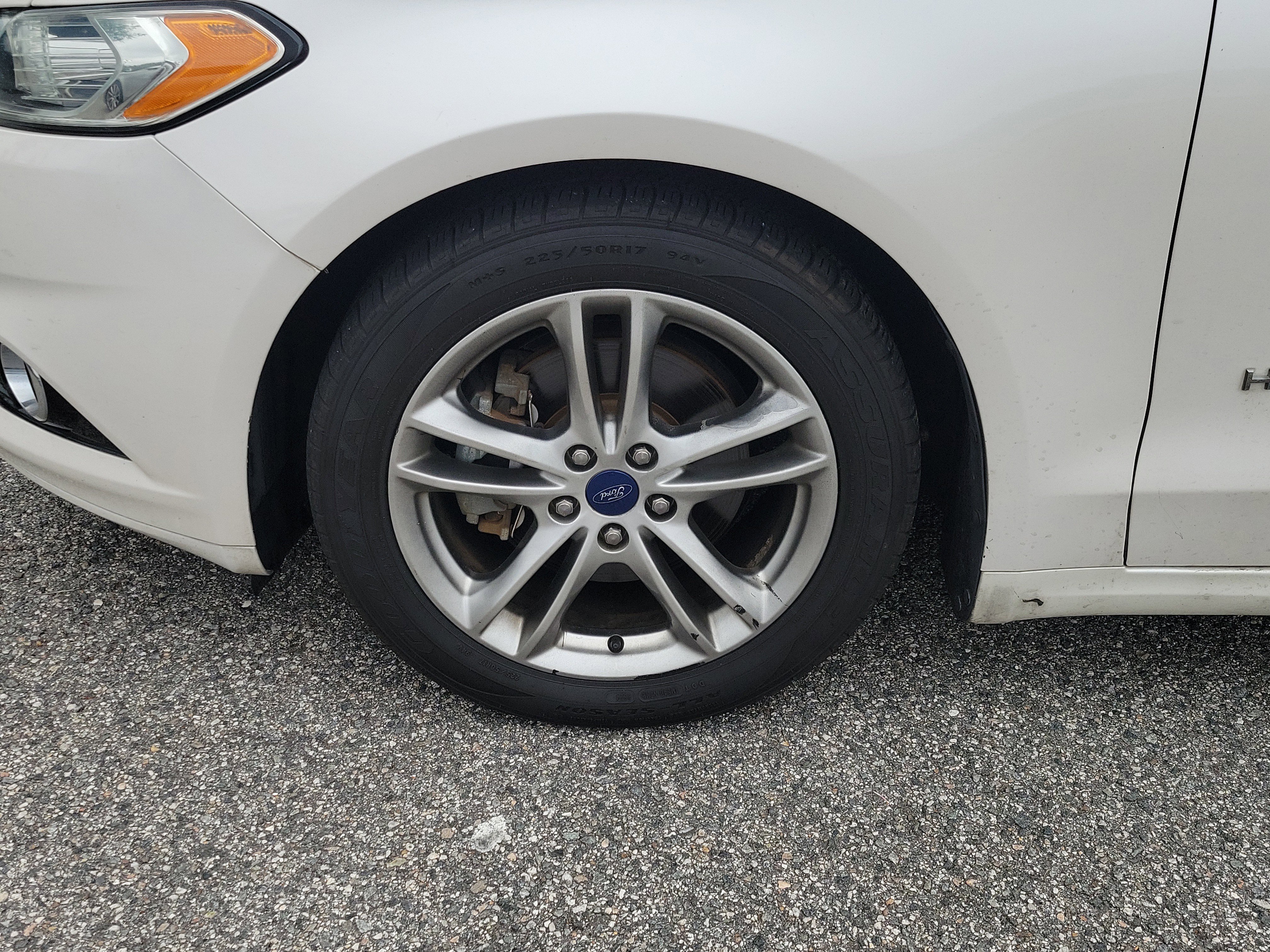 Used 2015 Ford Fusion Titanium FWD image 31