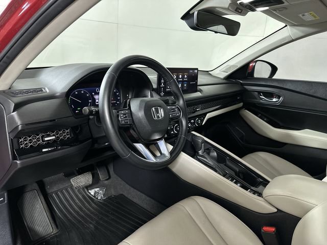 Used 2023 Honda Accord Touring image 10