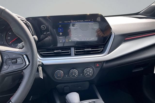 New 2026 Chevrolet Trax RS w/ Sunroof Package FWD image 6