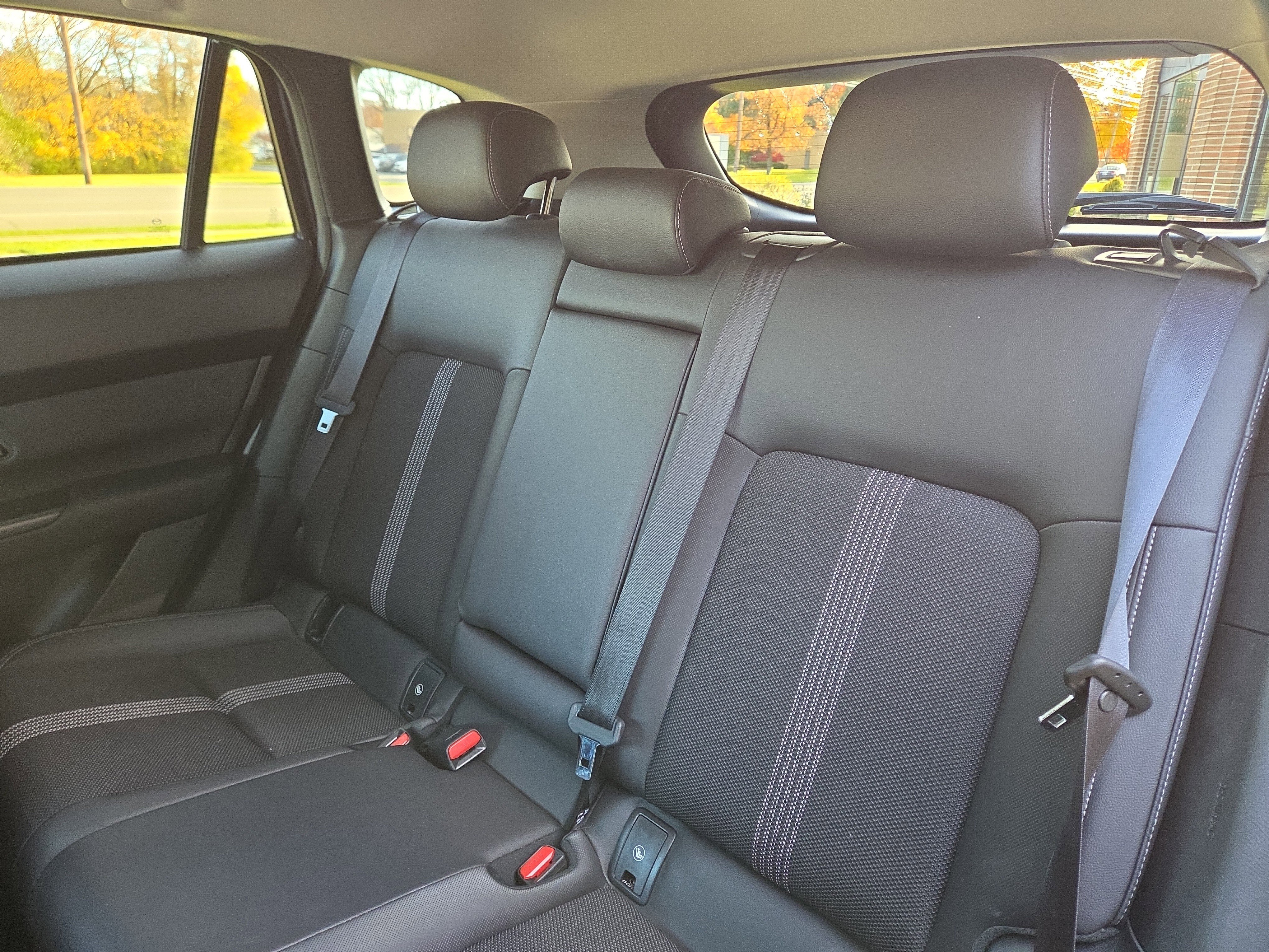 Certified 2025 MAZDA CX-50 AWD 2.5 S w/ Preferred Package image 13