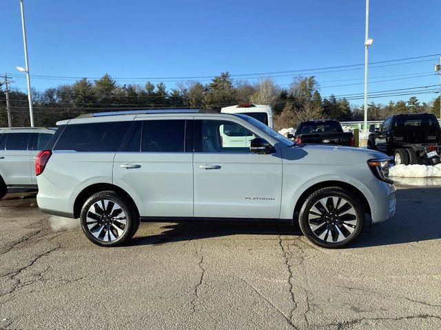Used 2025 Ford Expedition Platinum w/ Driver's Package image 2