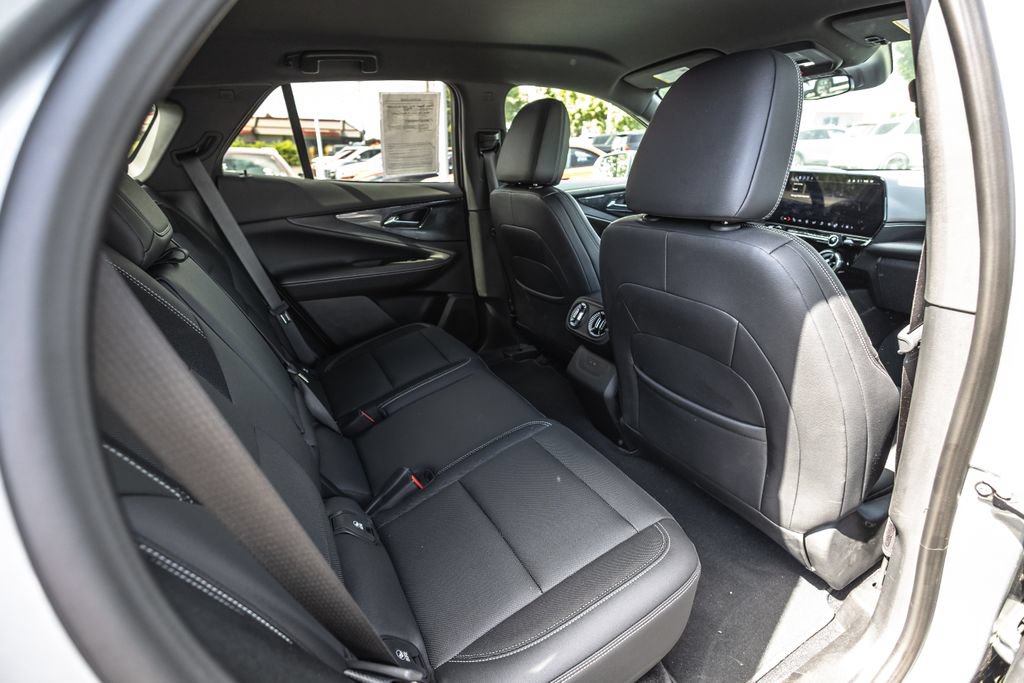 Used 2024 Chevrolet Blazer EV LT AWD/4WD image 27