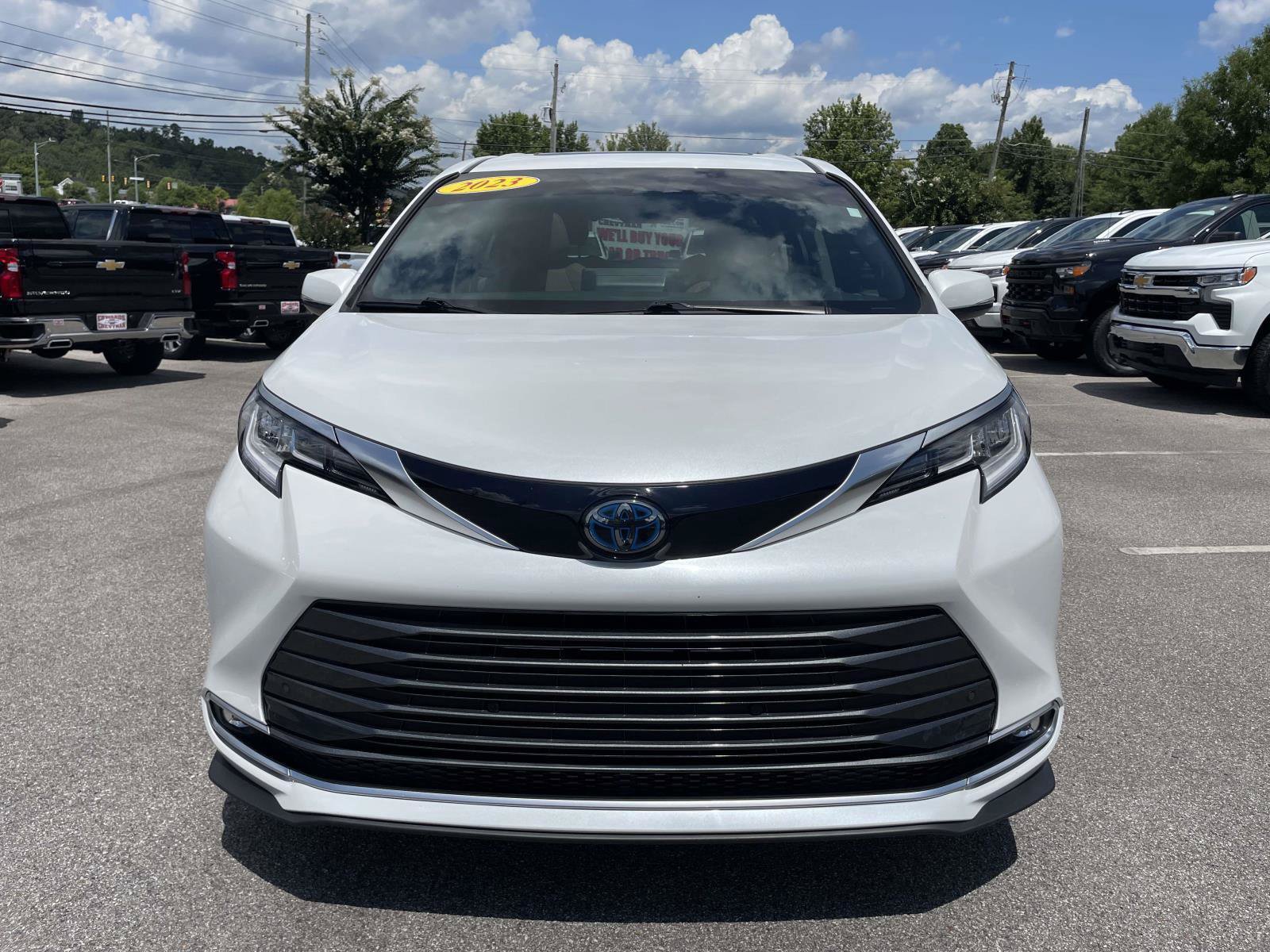 Used 2023 Toyota Sienna Limited FWD image 26