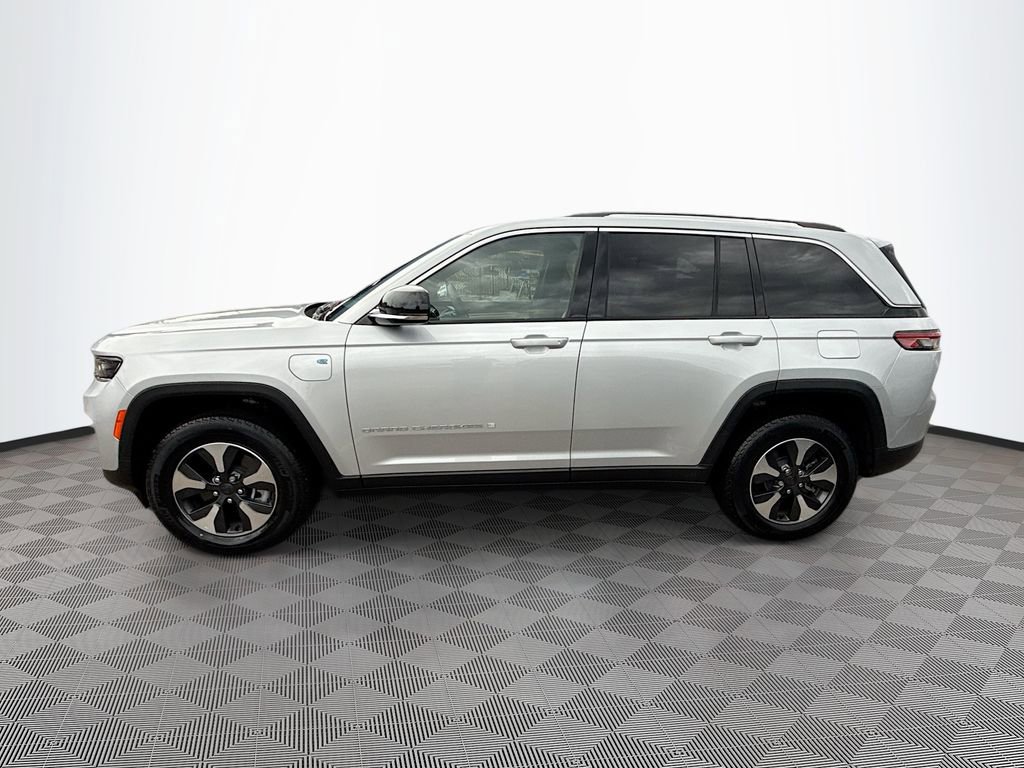 New 2024 Jeep Grand Cherokee Limited 4xe image 8