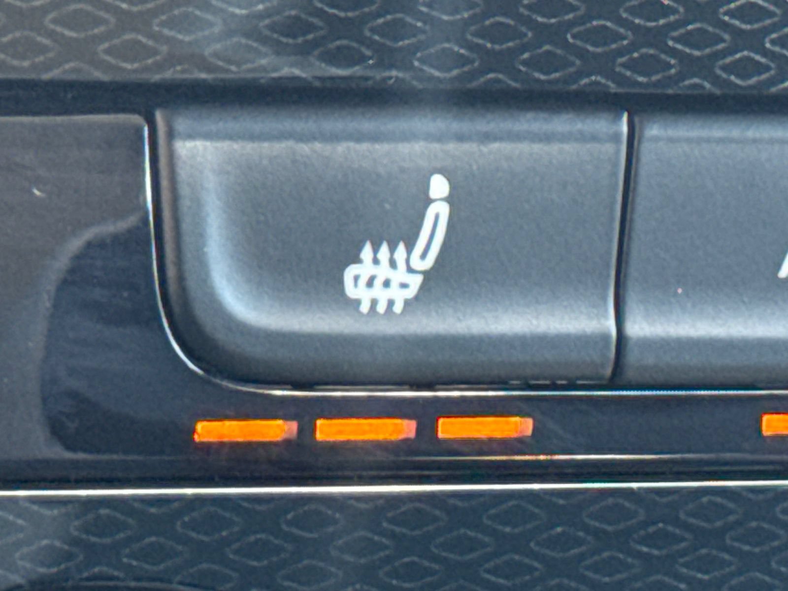Certified 2025 Volkswagen Taos S AWD/4WD image 34