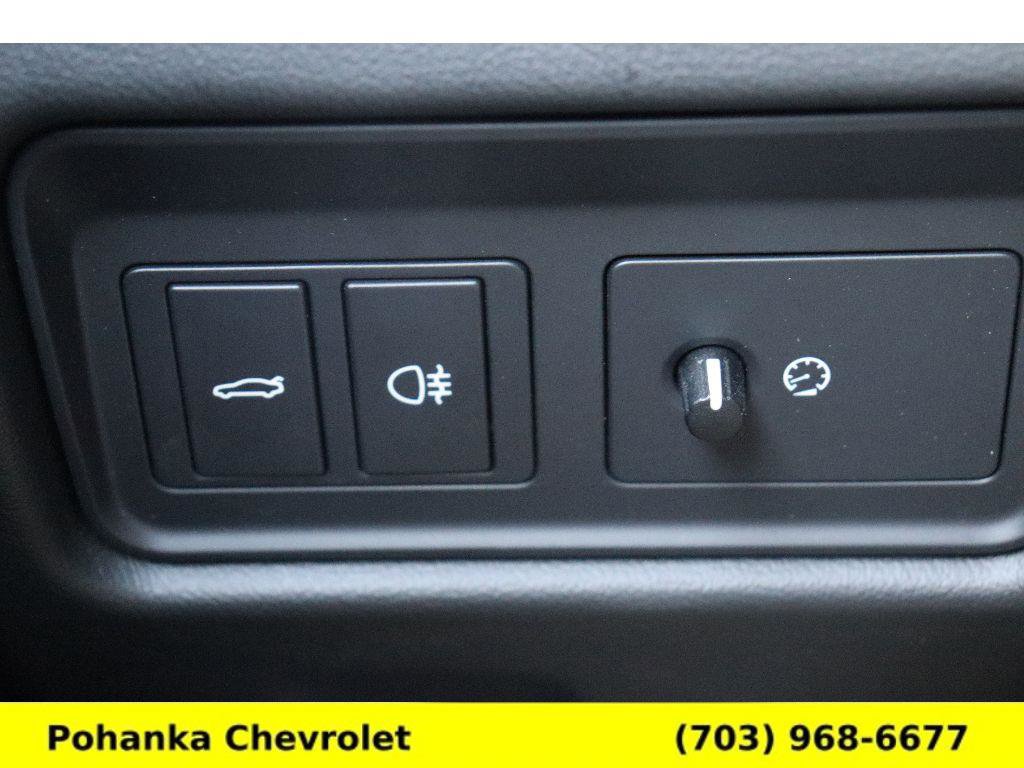 Used 2017 Jaguar F-TYPE R image 14