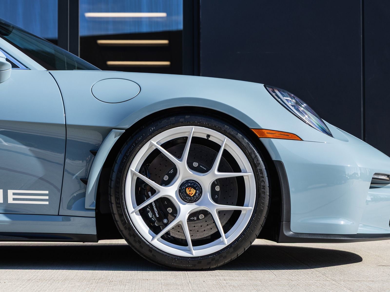 Certified 2024 Porsche 911 GT3 RS RWD image 13