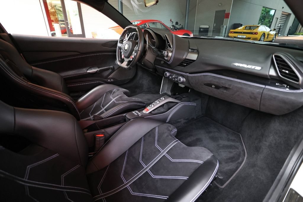 Certified 2019 Ferrari 488 GTB RWD image 48