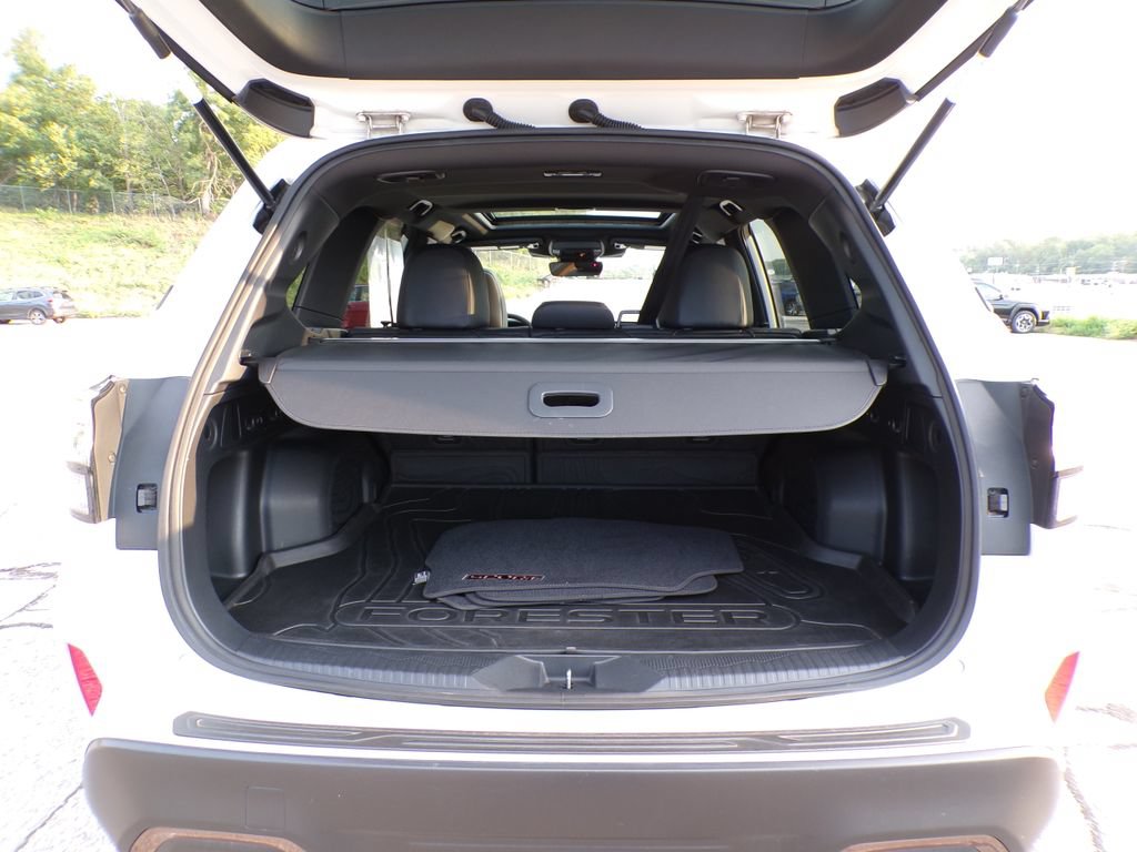 Used 2025 Subaru Forester Sport AWD/4WD image 17