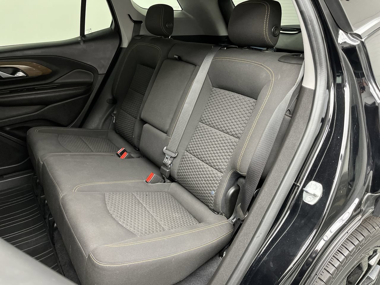 Used 2020 GMC Terrain SLE w/ Driver Convenience Package AWD/4WD image 10