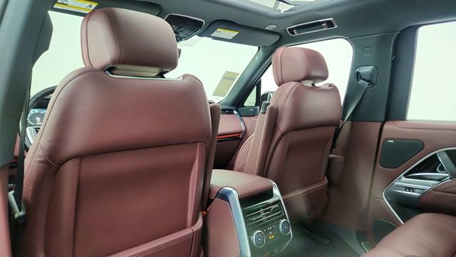 Used 2023 Land Rover Range Rover SE image 29