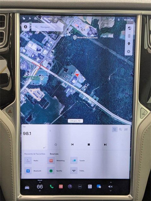 Used 2015 Tesla Model S 85D image 19