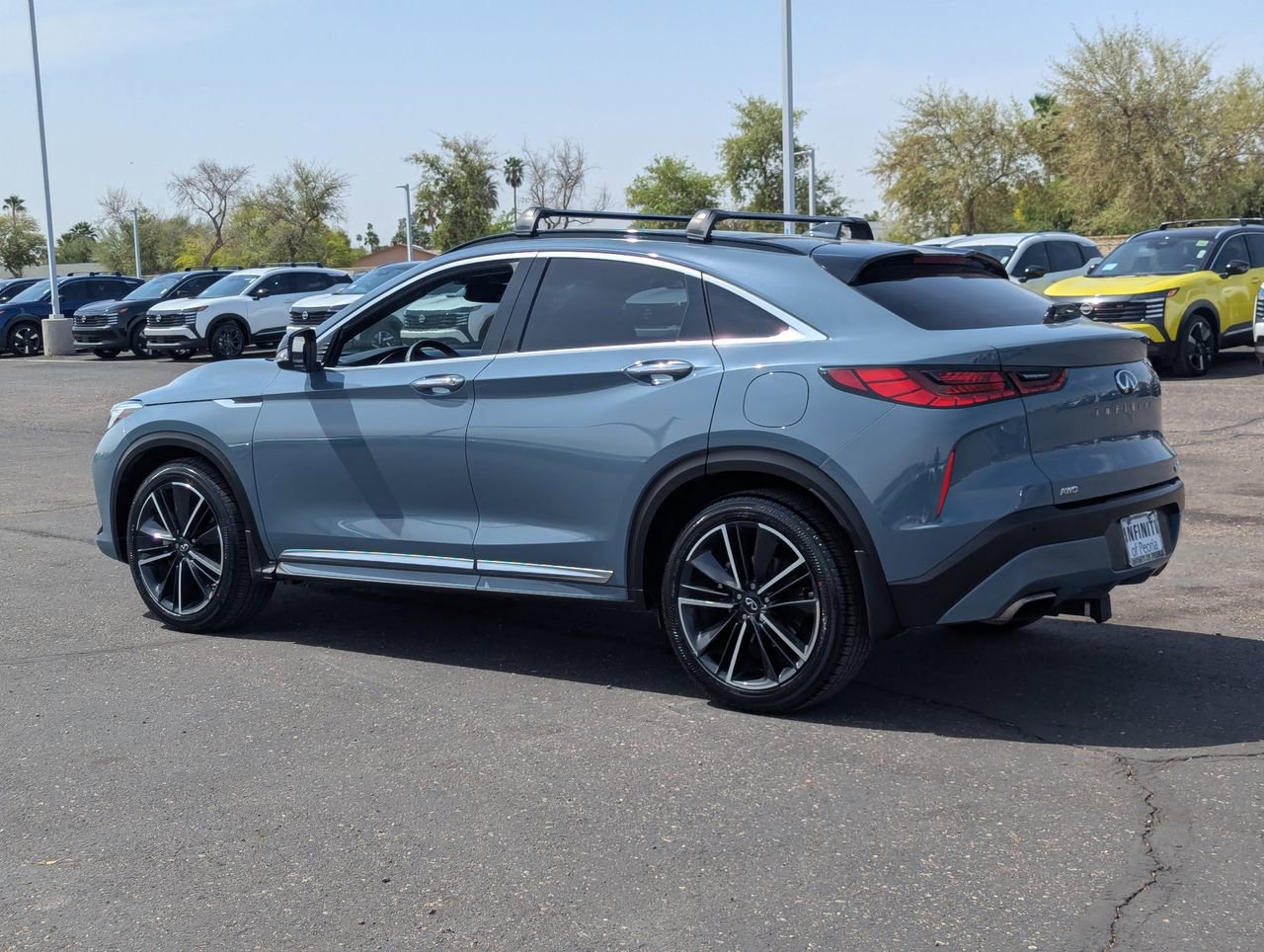 Certified 2022 INFINITI QX55 Luxe w/ Accent Package image 4