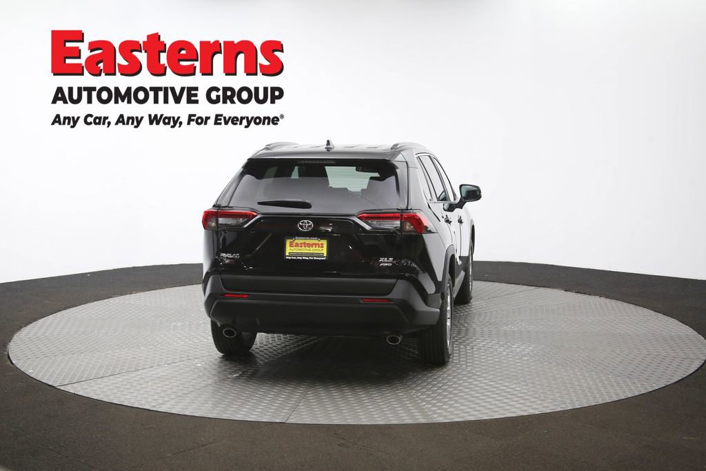 Used 2021 Toyota RAV4 XLE w/ Convenience Package image 40