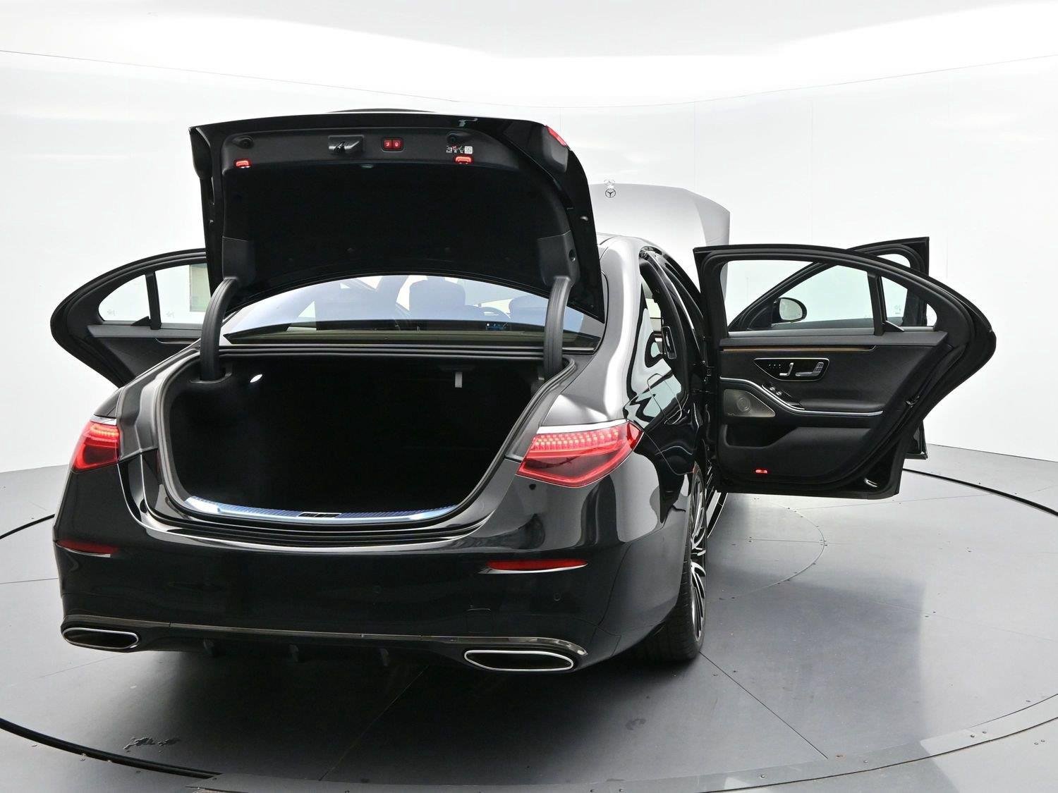 Used 2024 Mercedes-Benz S 580 4MATIC Sedan image 41