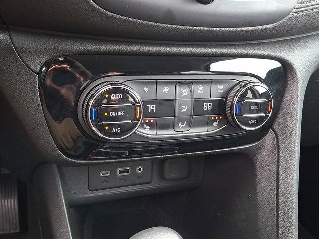 Used 2023 Buick Encore GX Select w/ Safety Package II image 16