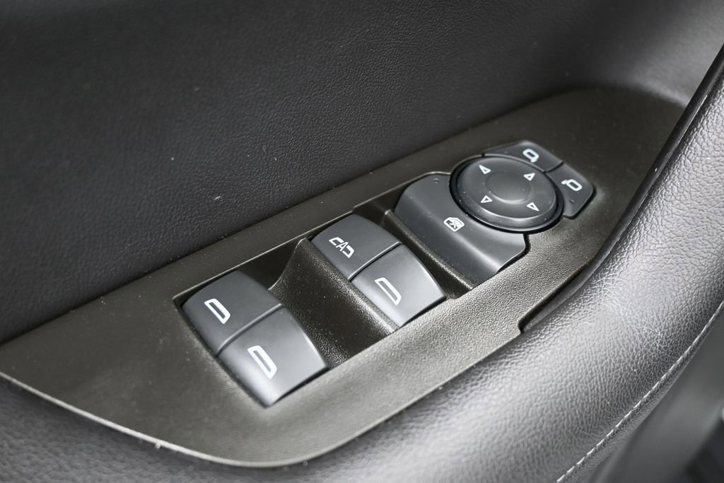 Used 2022 Chevrolet Blazer LT FWD image 27