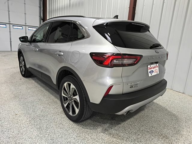 Used 2023 Ford Escape Platinum AWD/4WD image 8