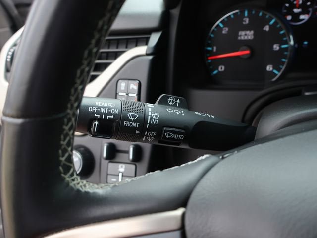 Used 2019 GMC Yukon Denali w/ Denali Ultimate Package AWD/4WD image 33