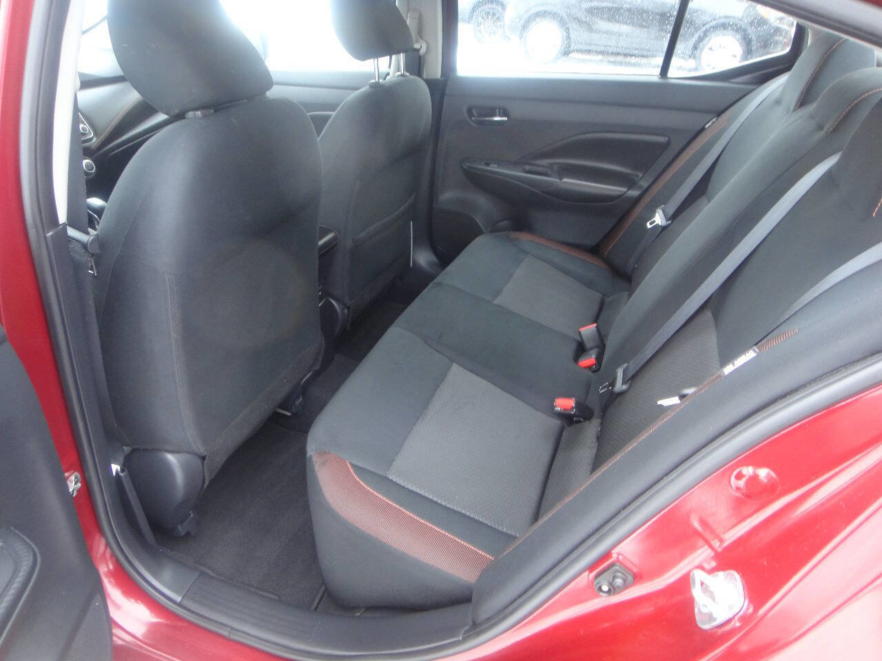 Used 2022 Nissan Versa SR w/ Convenience Package FWD image 11