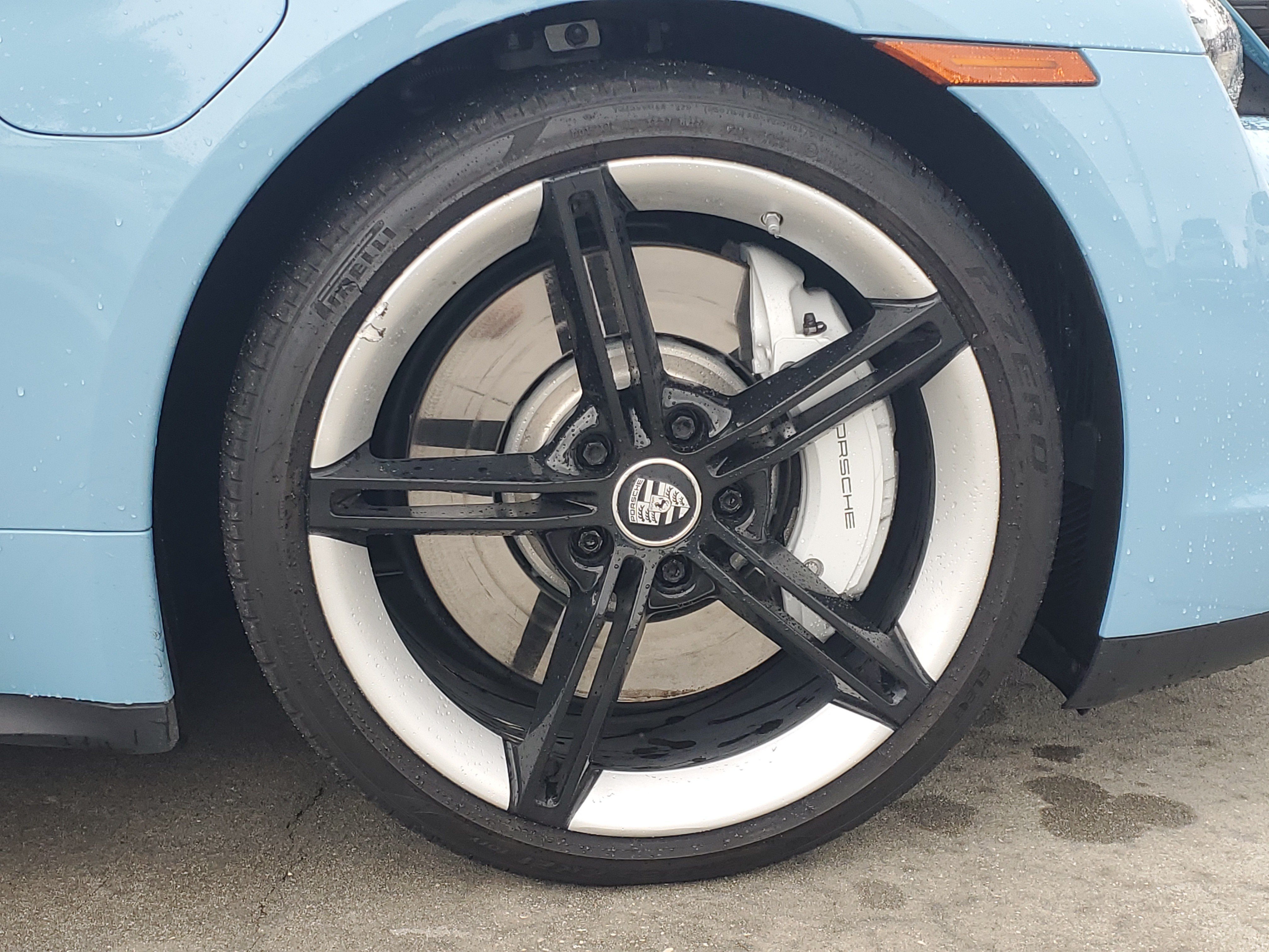 Used 2022 Porsche Taycan RWD image 7