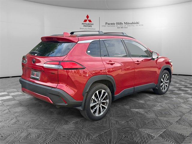 Used 2022 Toyota Corolla Cross XLE image 5