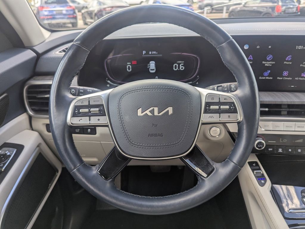 Used 2023 Kia Telluride EX image 12