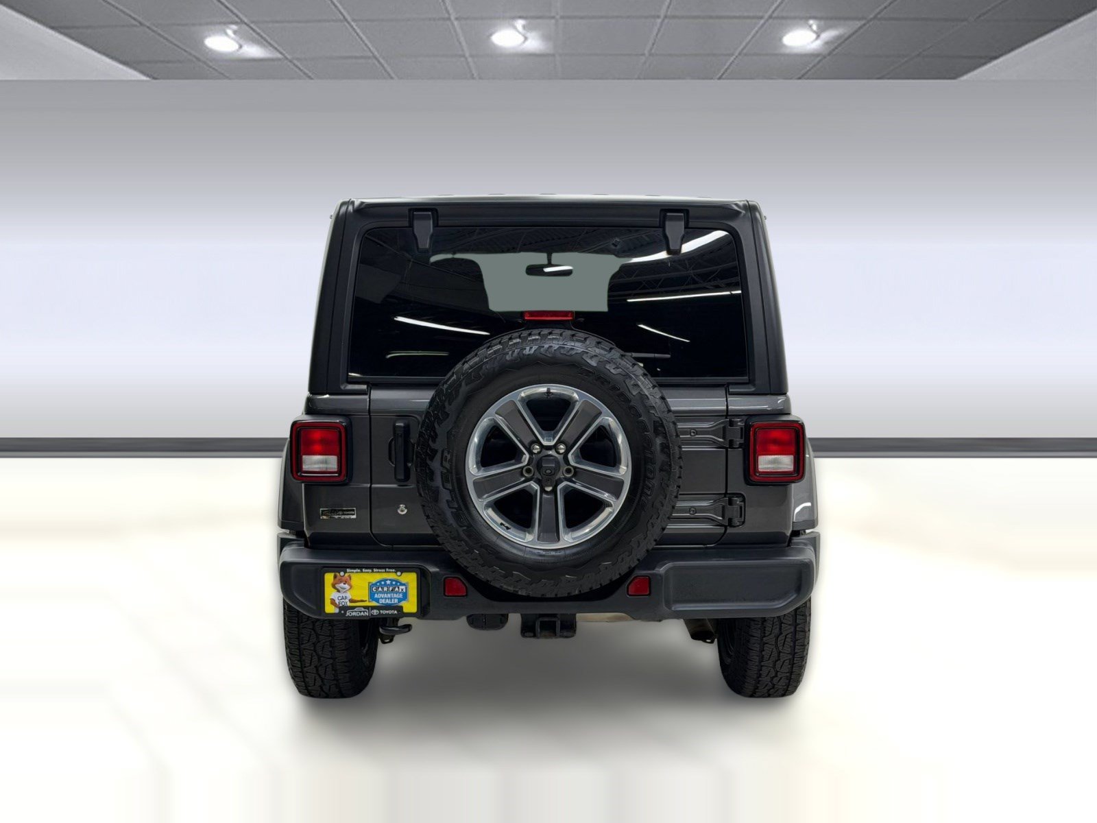 Used 2019 Jeep Wrangler Unlimited Sahara w/ Cold Weather Group AWD/4WD image 8