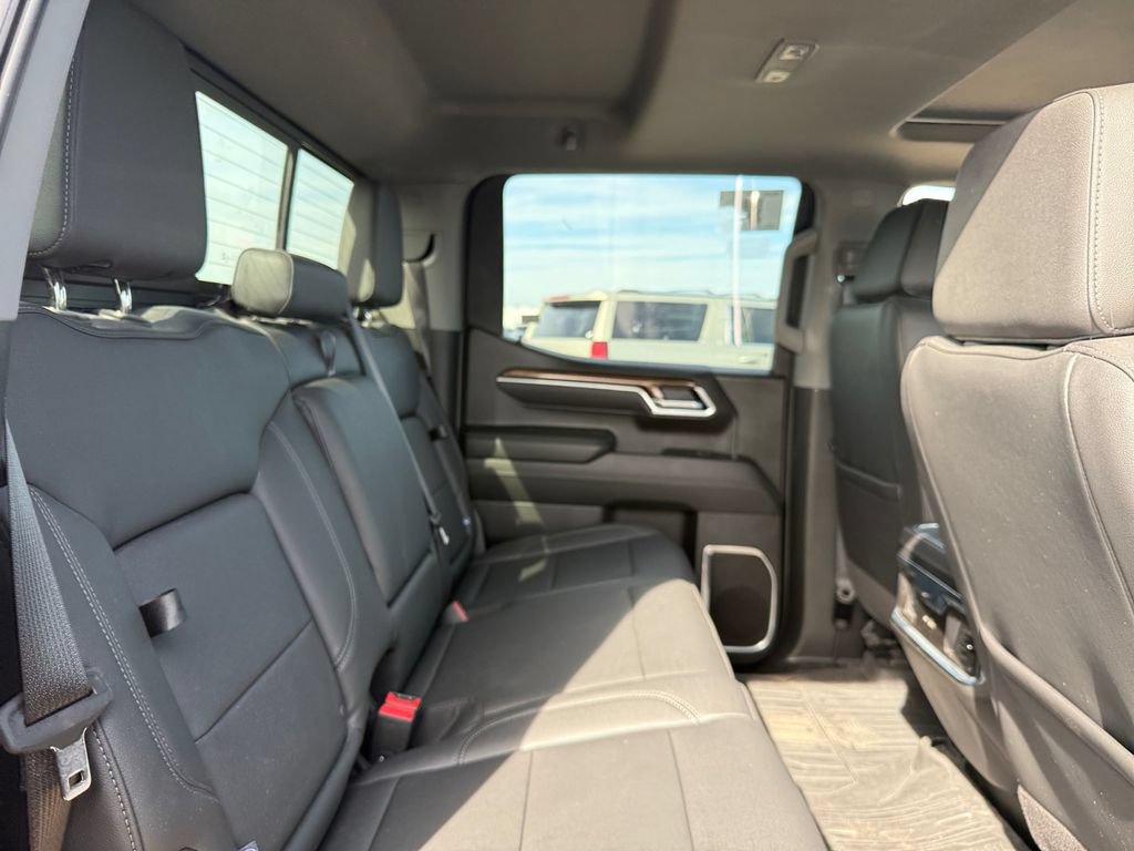 Used 2025 GMC Sierra 1500 Elevation w/ Elevation Premium Package AWD/4WD image 39