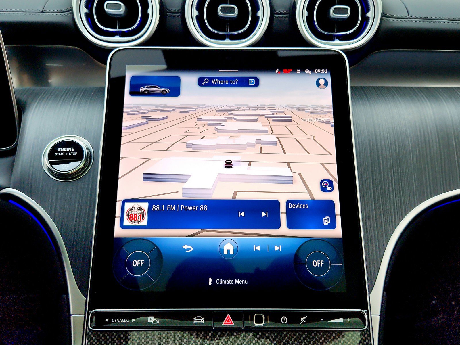 Certified 2025 Mercedes-Benz GLC 300 4MATIC w/ AMG Line image 15