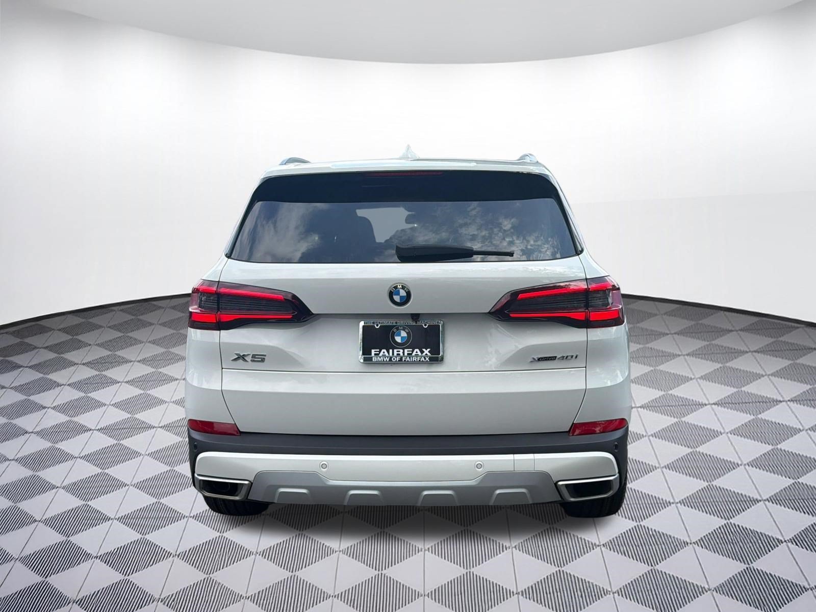 Used 2022 BMW X5 xDrive40i AWD/4WD image 10