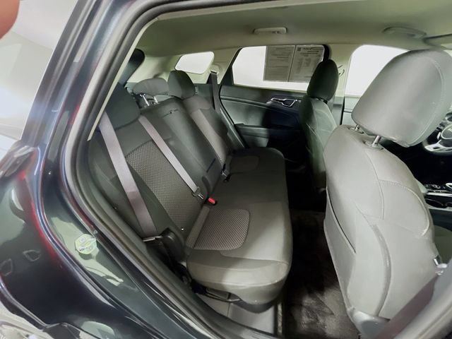 Used 2025 Kia Sportage LX FWD image 26