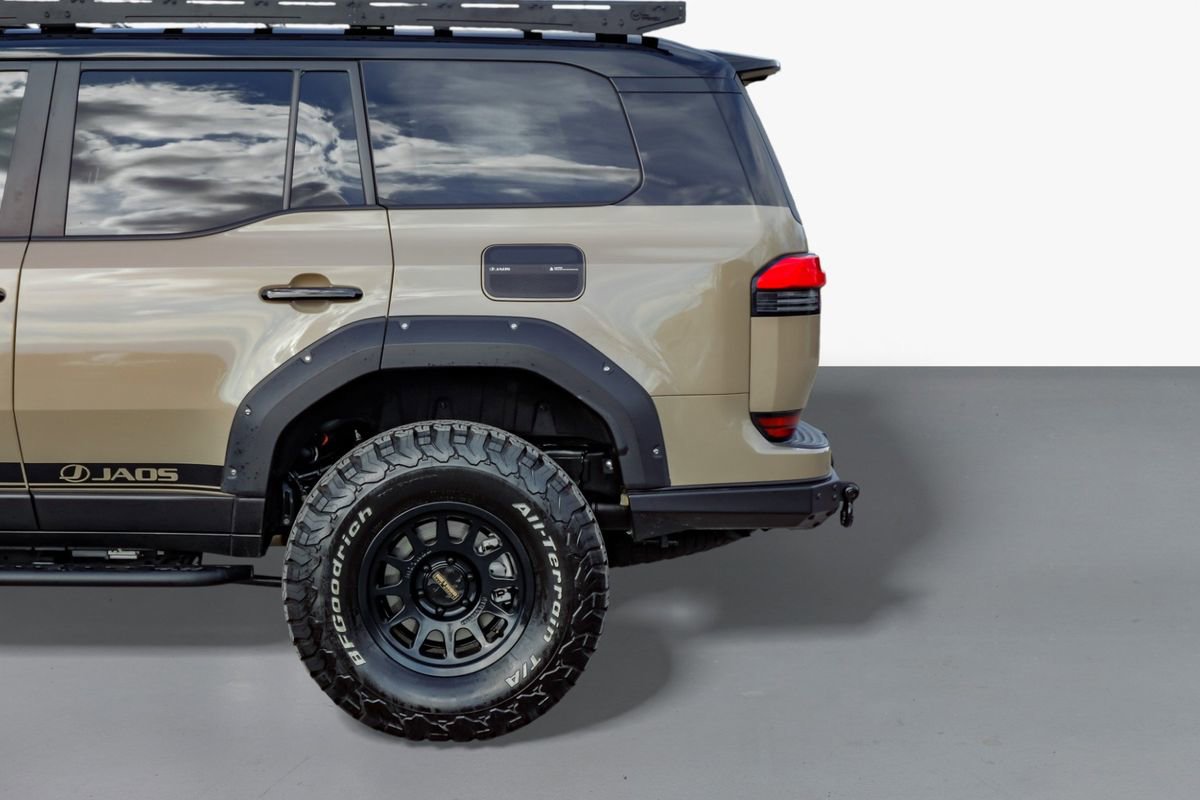 Used 2025 Lexus GX 550 image 11