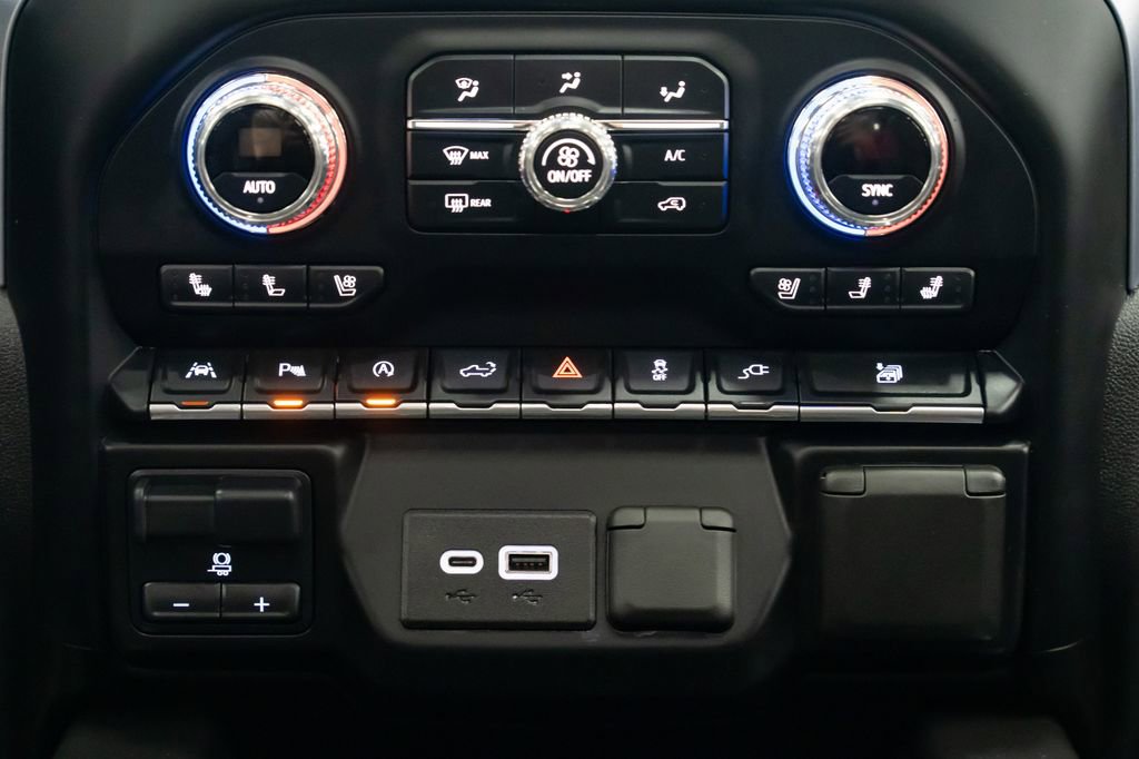 Used 2020 GMC Sierra 1500 SLT w/ SLT Premium Plus Package image 13
