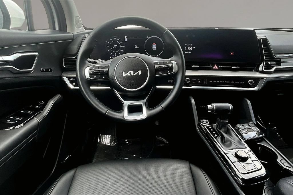 Certified 2025 Kia Sportage SX AWD/4WD image 8