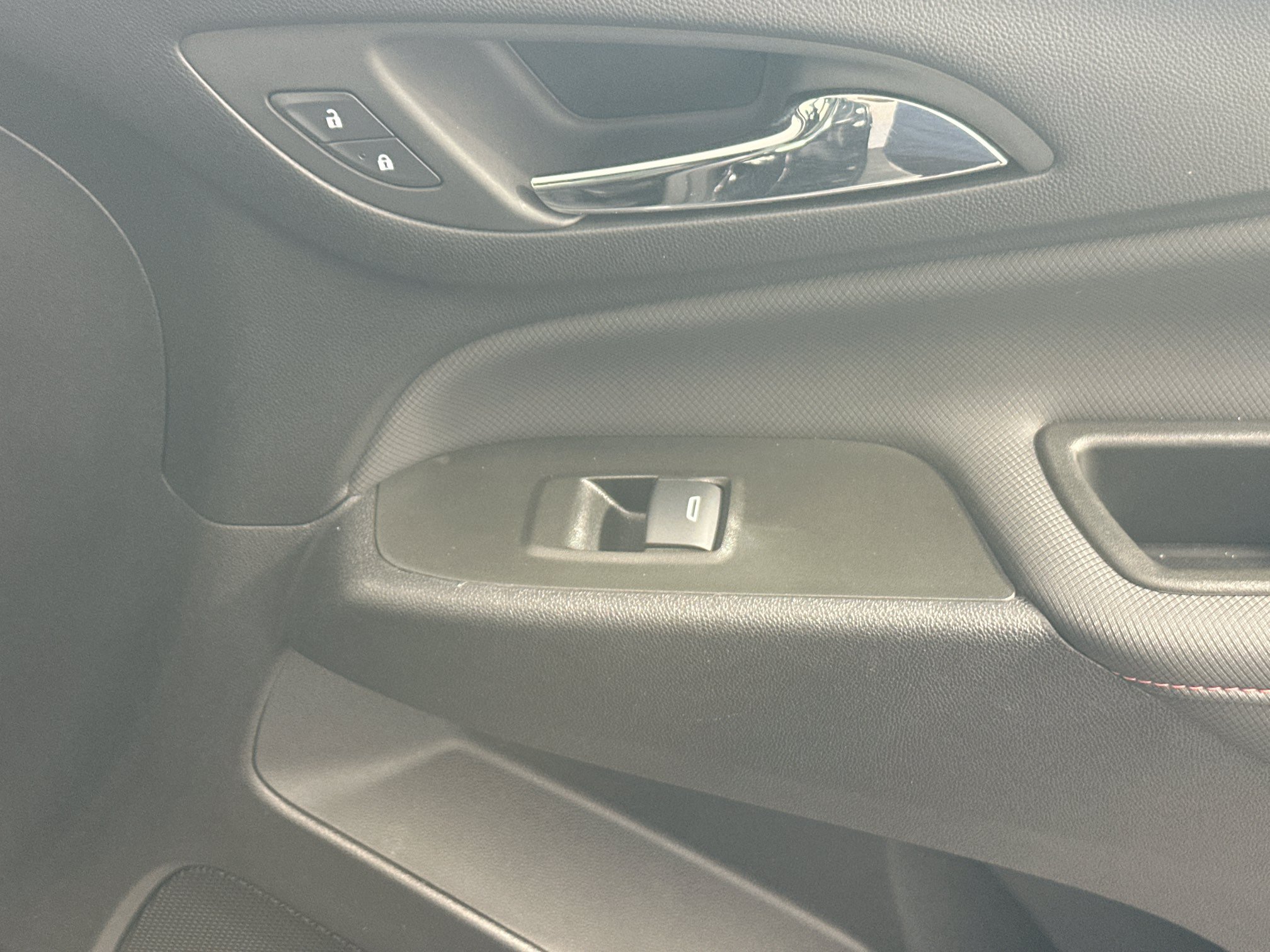 Used 2024 Chevrolet Equinox RS AWD/4WD image 29