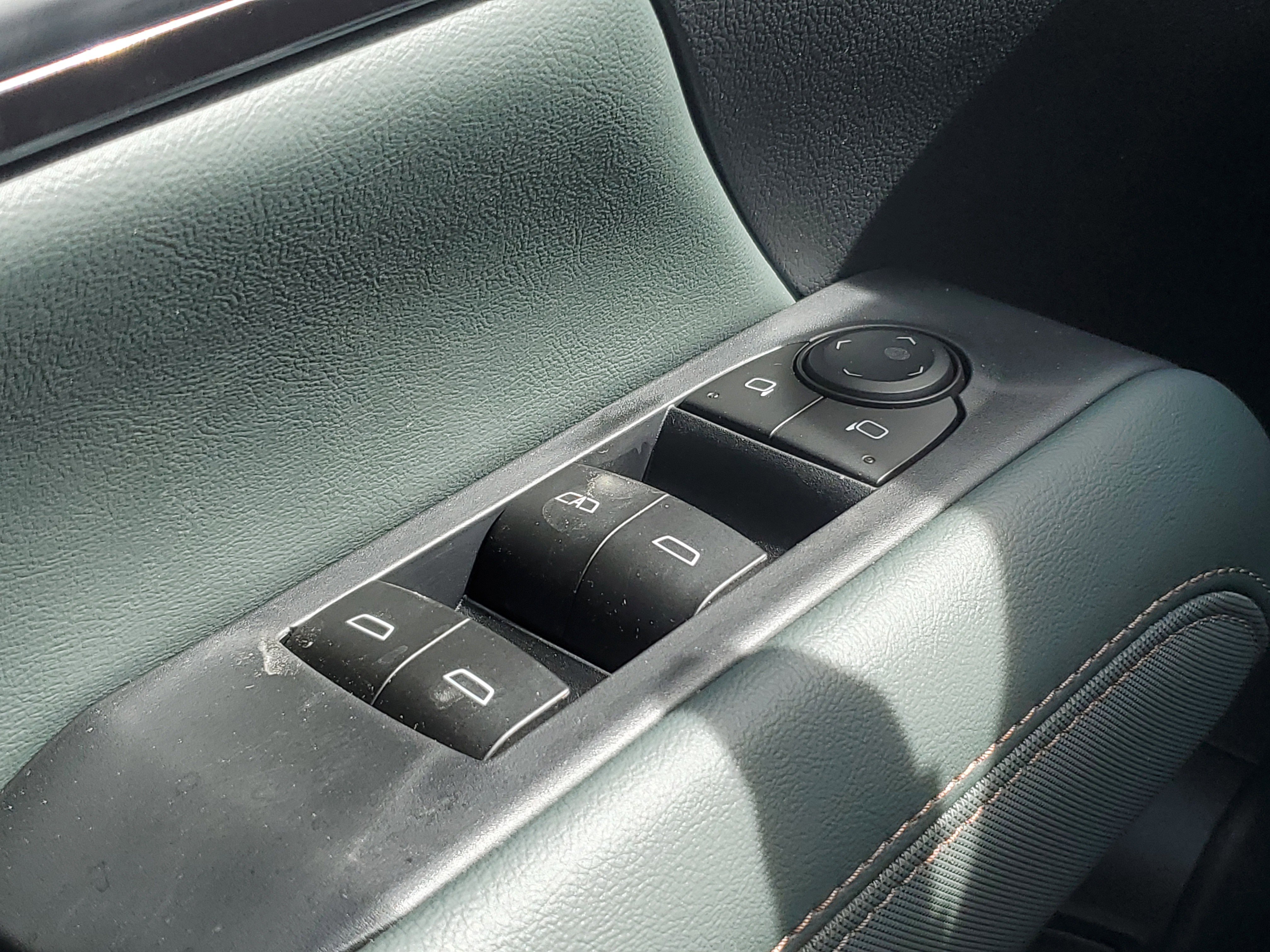 New 2026 GMC Terrain AT4 w/ Convenience Package III image 25