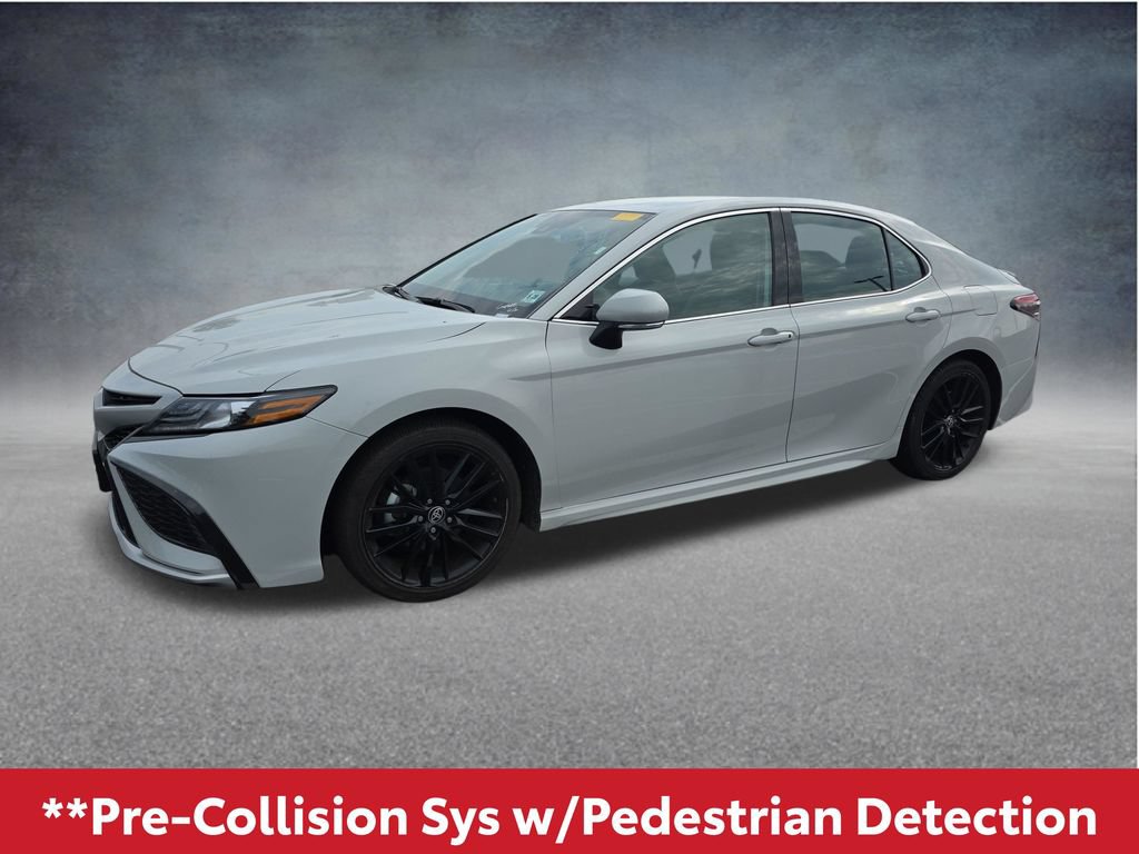 Used 2023 Toyota Camry XSE FWD image 13