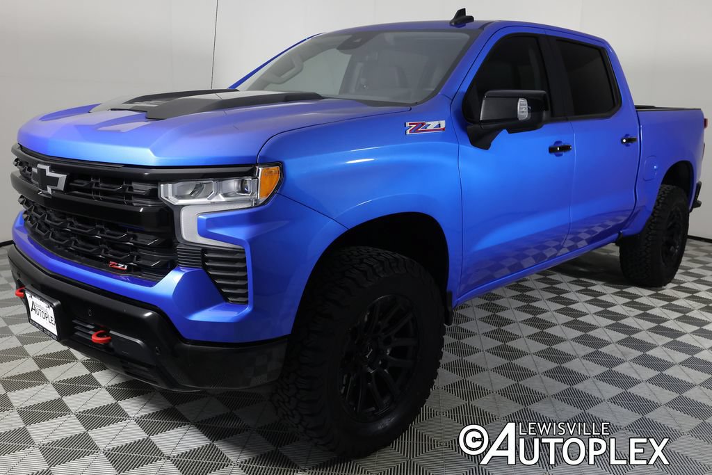 Used 2025 Chevrolet Silverado 1500 LT Trail Boss w/ LT Trail Boss Premium Package AWD/4WD image 12