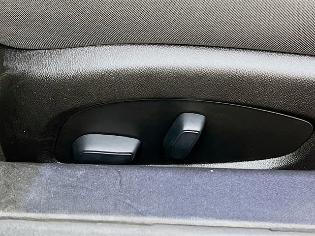 Used 2019 Chevrolet Camaro LT w/ RS Package image 11