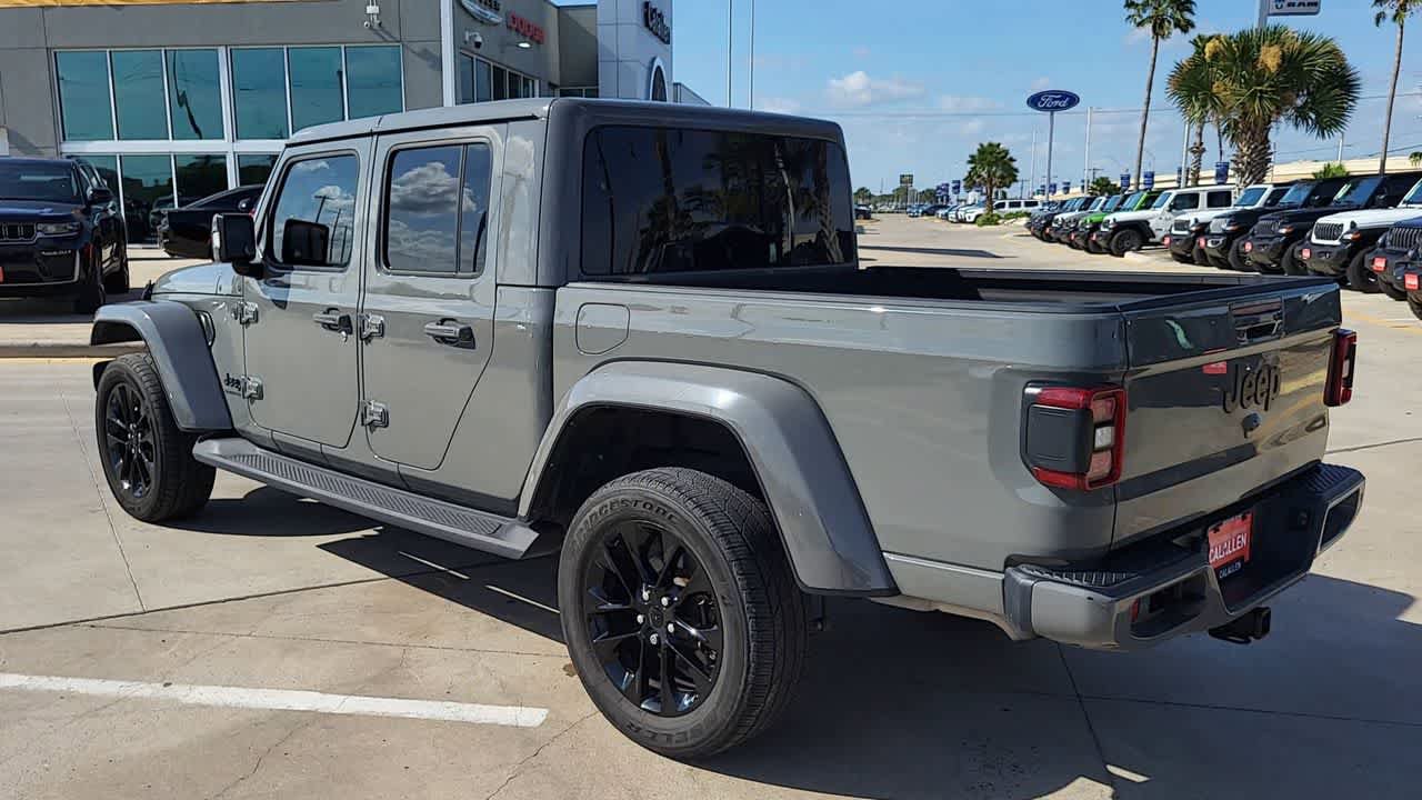 Used 2023 Jeep Gladiator Overland AWD/4WD image 6