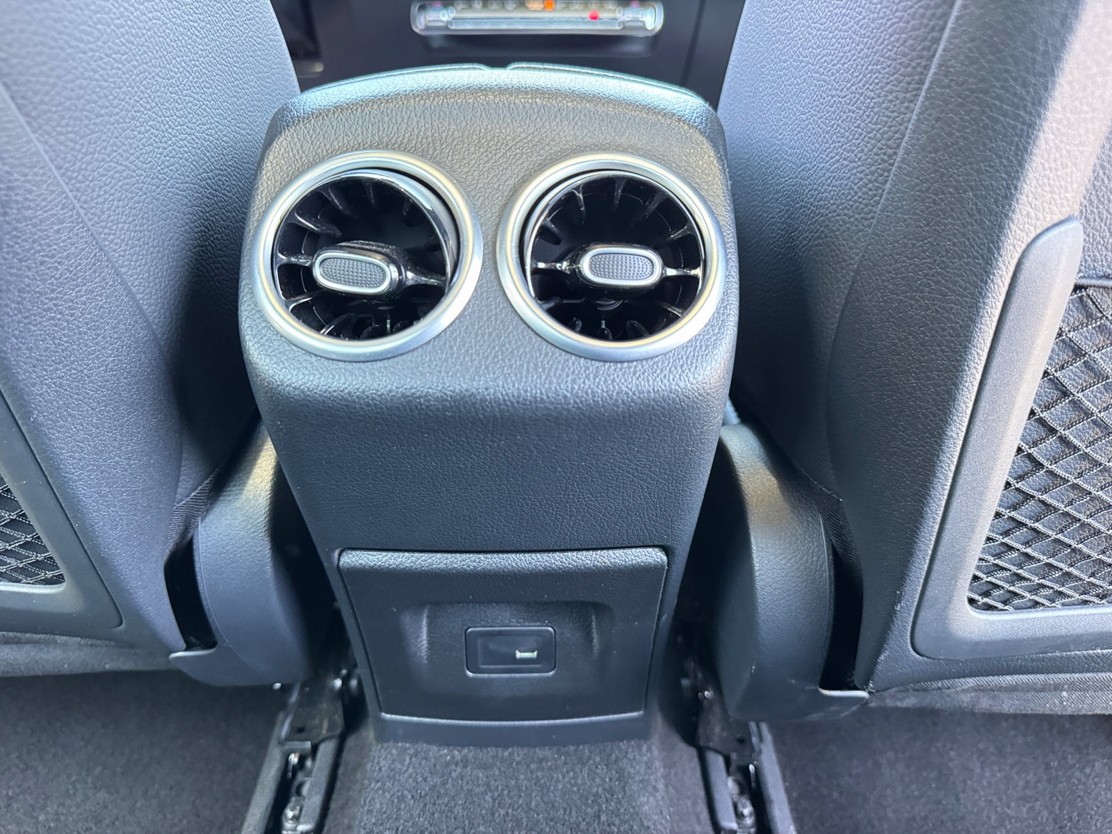Used 2023 Mercedes-Benz CLA 250 image 10
