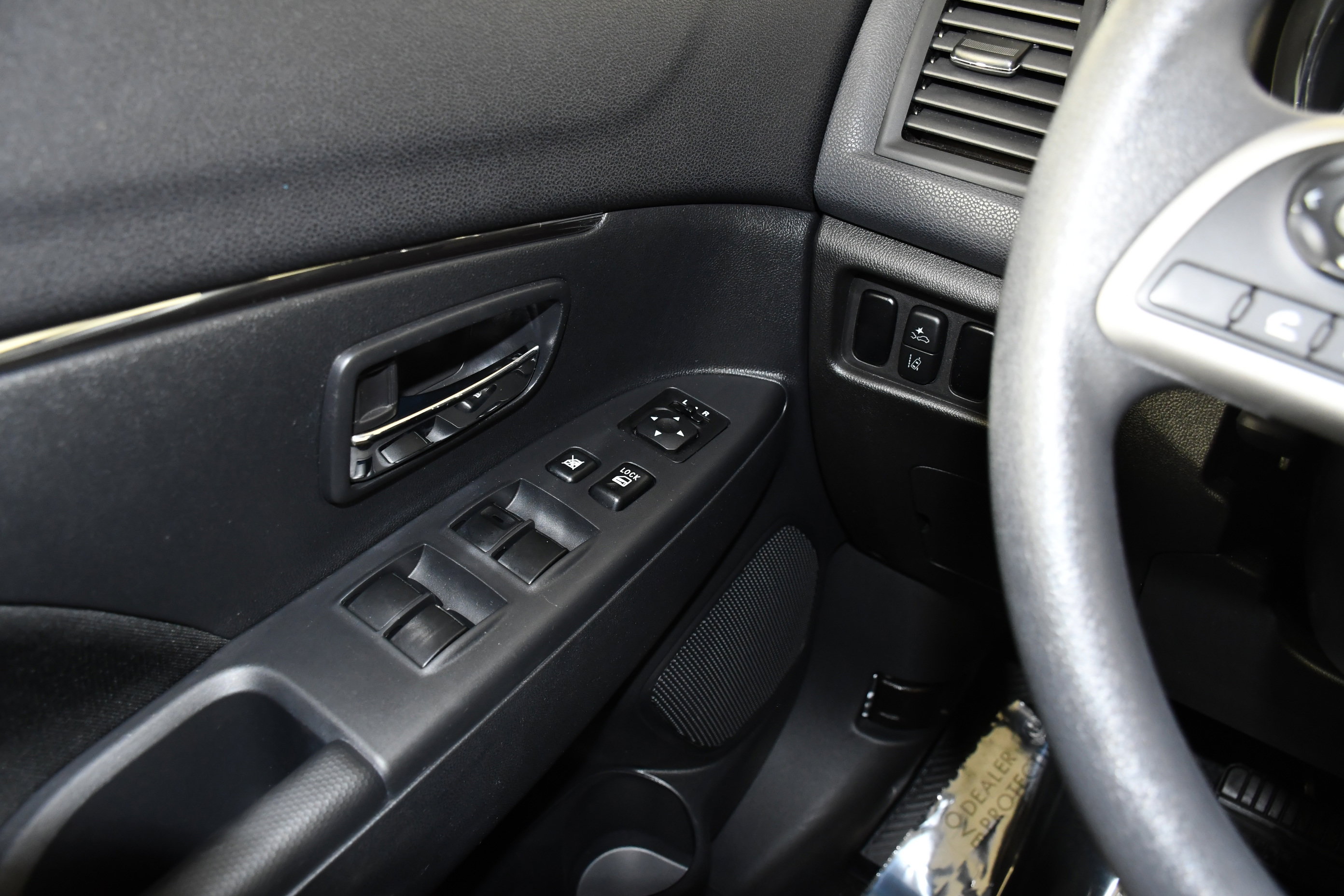 Used 2021 Mitsubishi Outlander Sport ES image 33