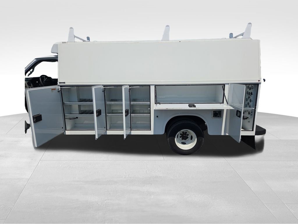 New 2024 Ford E-450 and Econoline 450 Super Duty w/ Power Windows & Locks Group image 55