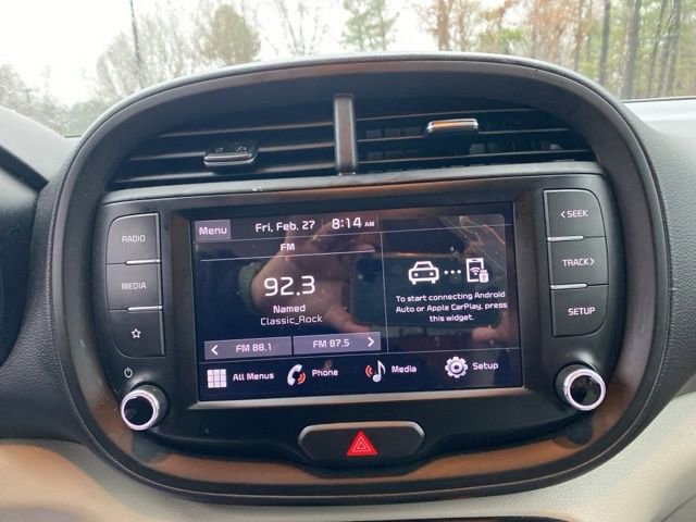 Used 2023 Kia Soul LX image 12