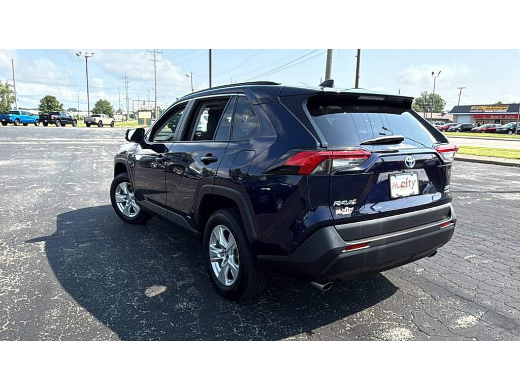 Used 2019 Toyota RAV4 XLE w/ Convenience Package AWD/4WD image 5
