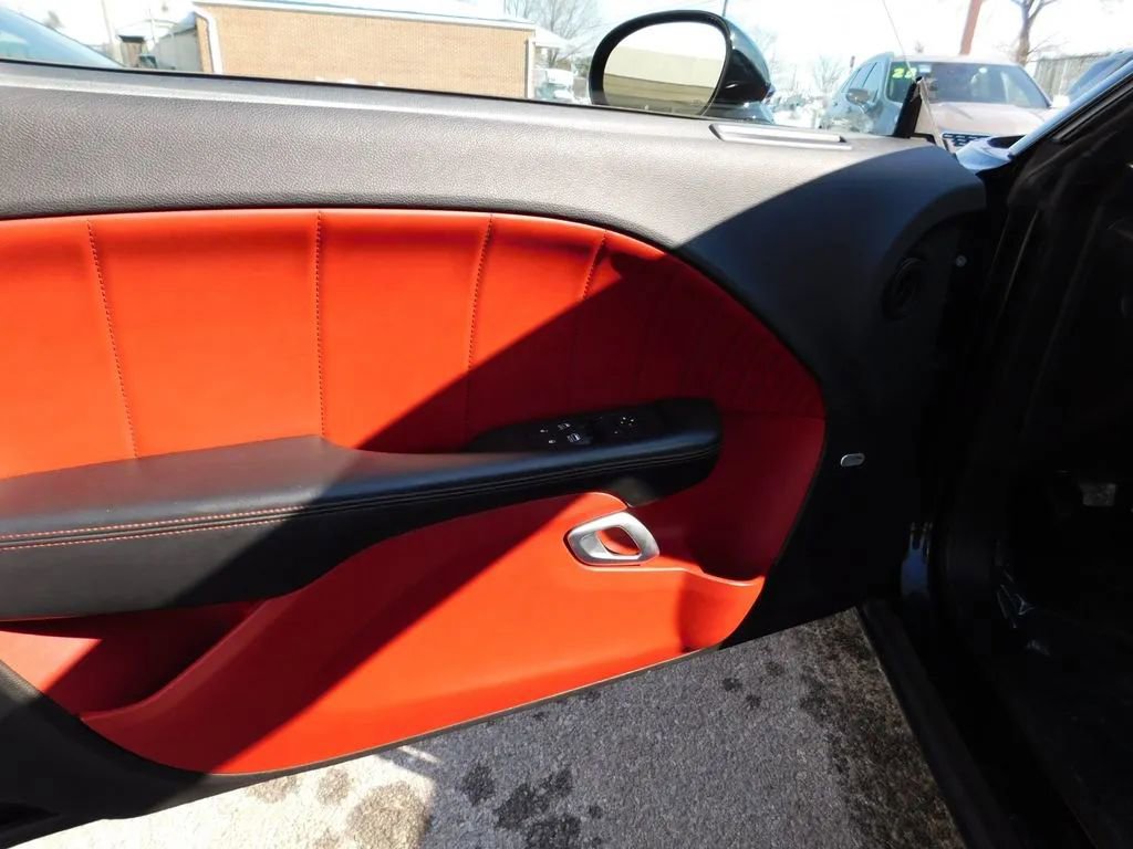 Used 2015 Dodge Challenger R/T Plus image 13