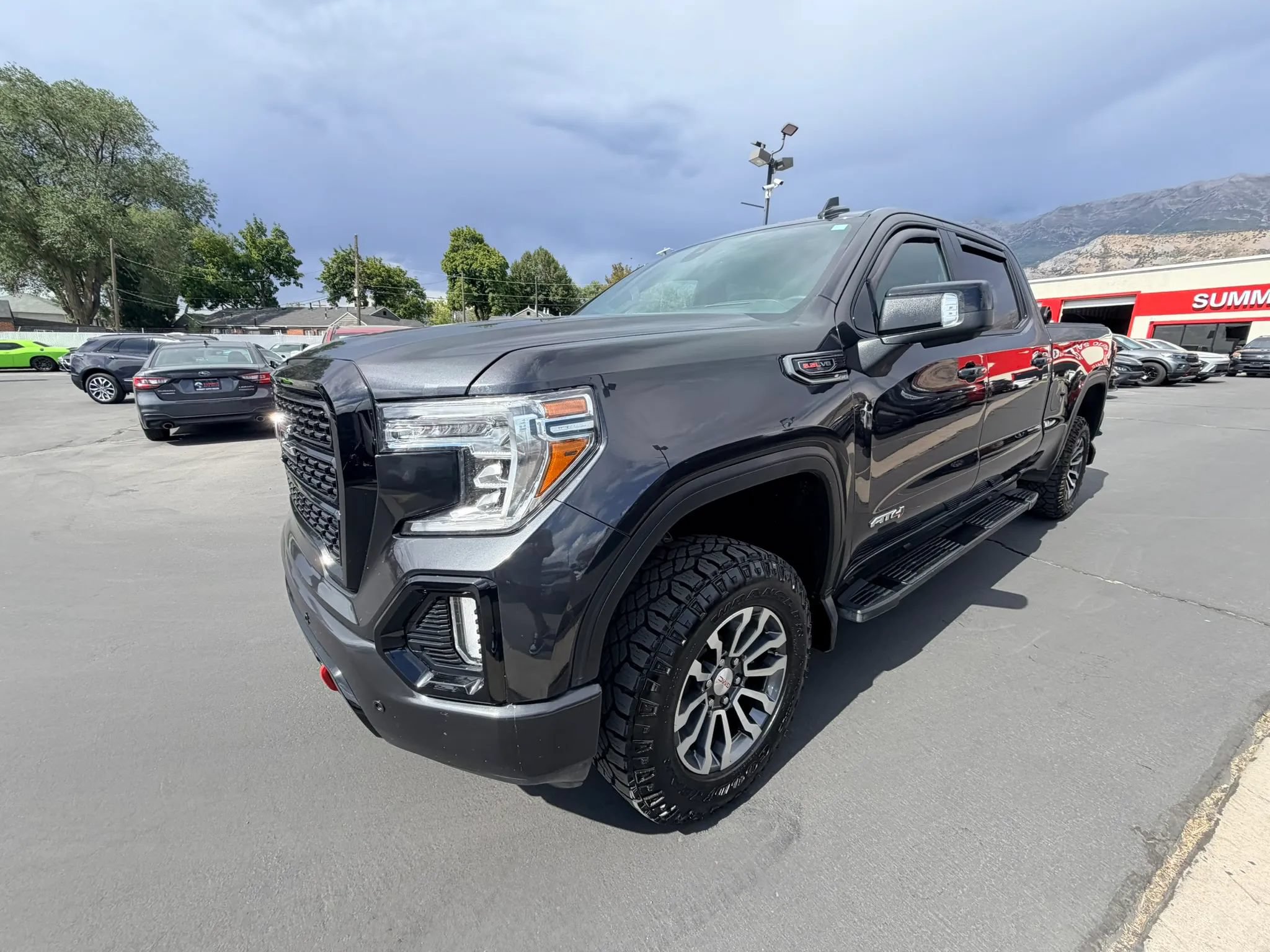 Used 2020 GMC Sierra 1500 AT4 w/ AT4 Premium Package AWD/4WD image 8